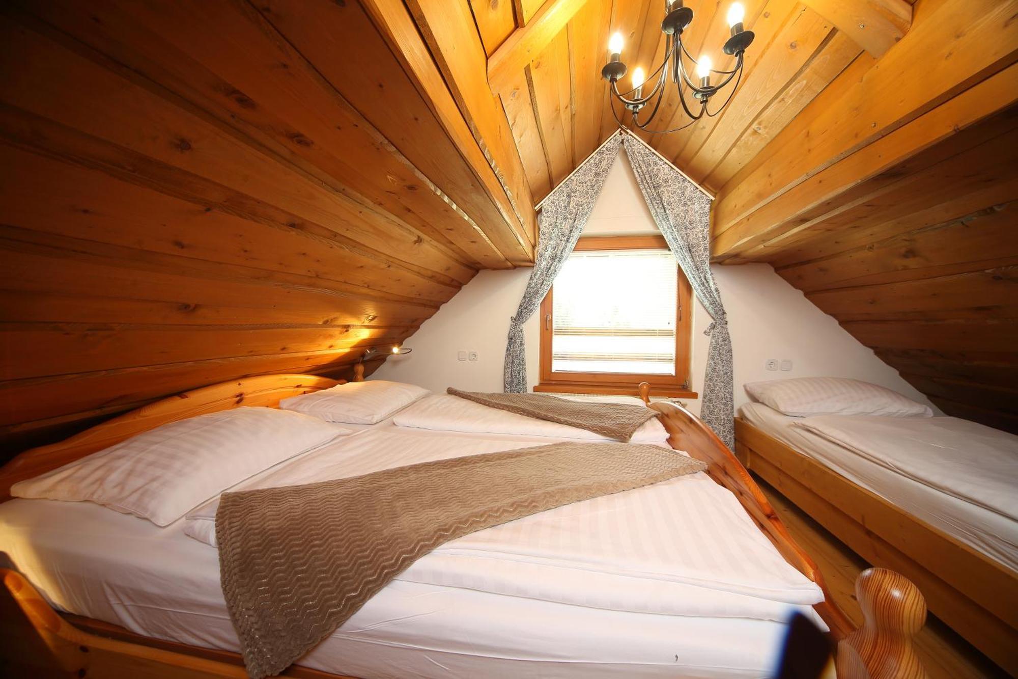 Vila Edelweiss Rooms&App Kranjska Gora Exterior photo