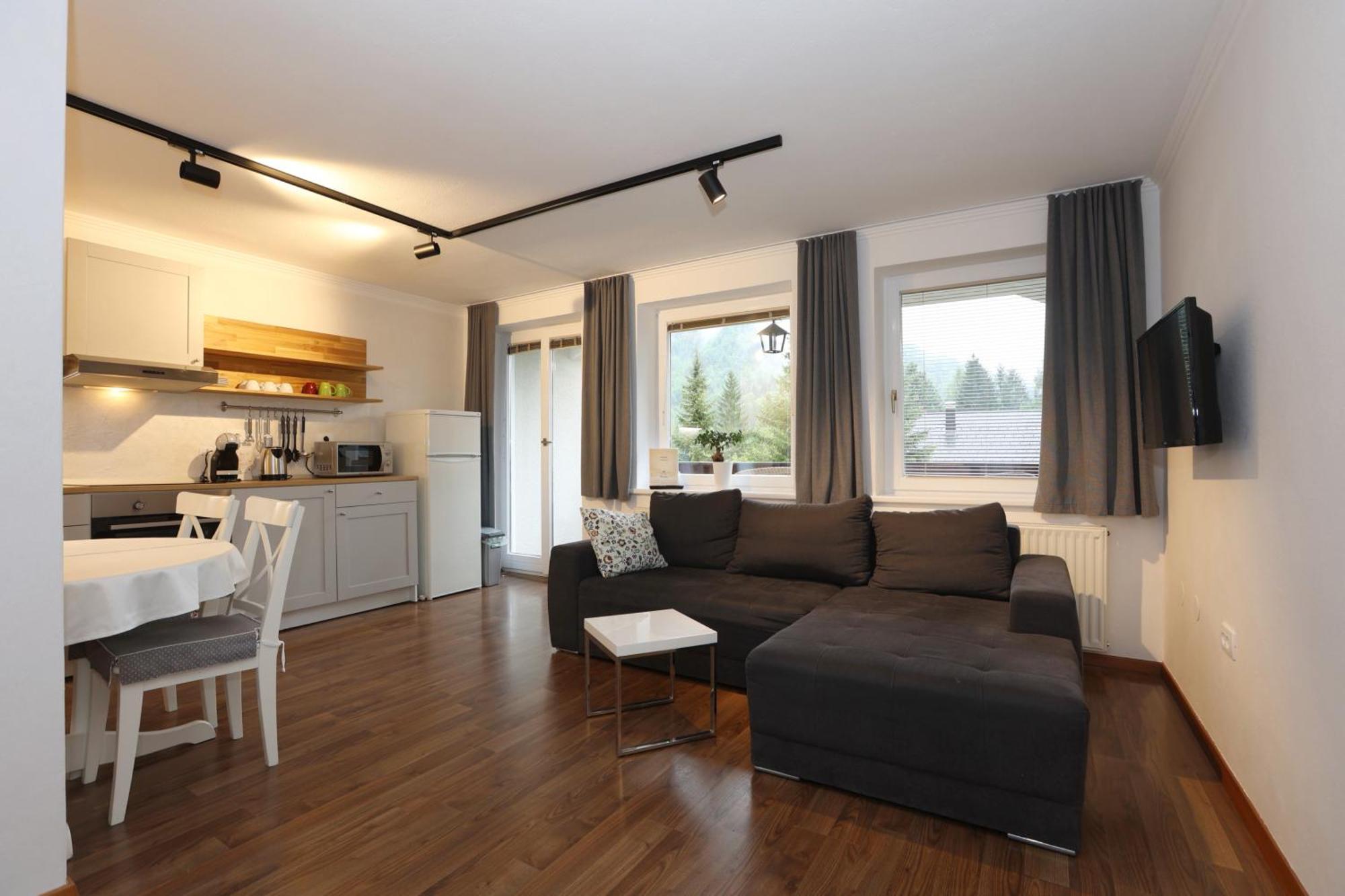 Vila Edelweiss Rooms&App Kranjska Gora Exterior photo